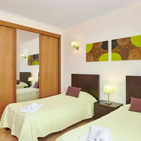 Guia By Vintage Travel Guia (Faro)